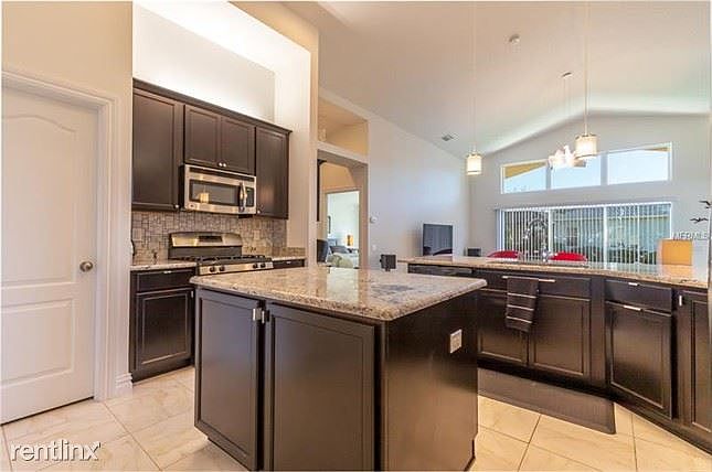 1st image of 12079 Forest Park Cir