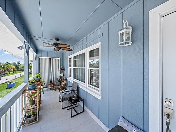 3rd image of 691 Gulf Bay Rd