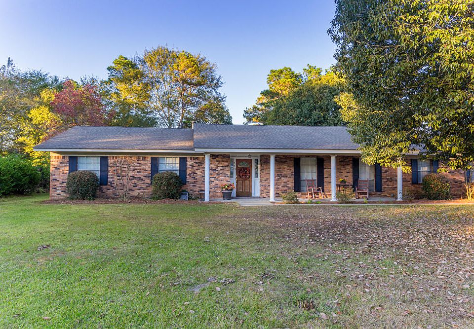 1st image of 110 Tanglewood Dr