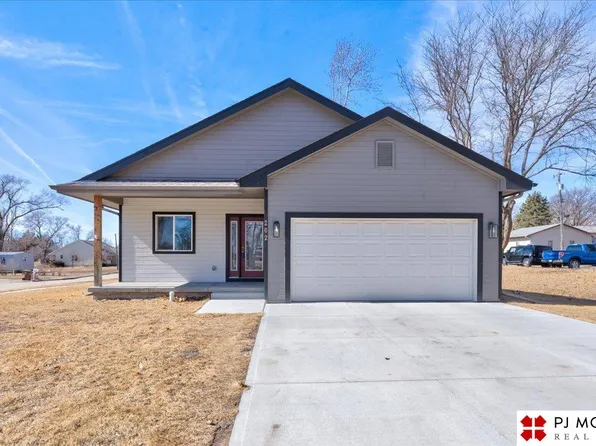 202 N 26th St, Ashland, NE 68003