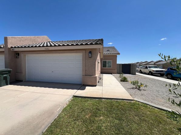 7261 E 37th Pl