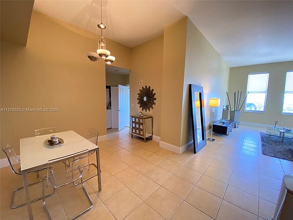 2nd image of 511 SE 5th Ave APT 2413