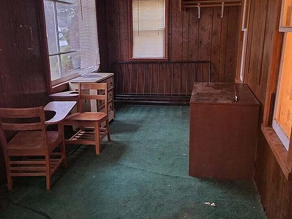 4th image of 1545 E Michigan Ave