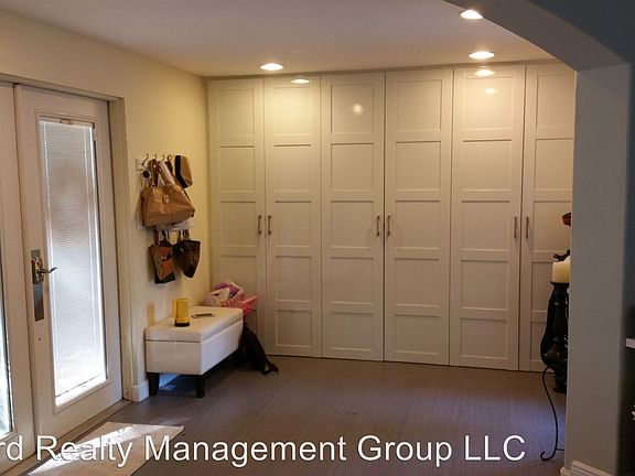 4th image of 620 S Primrose Dr
