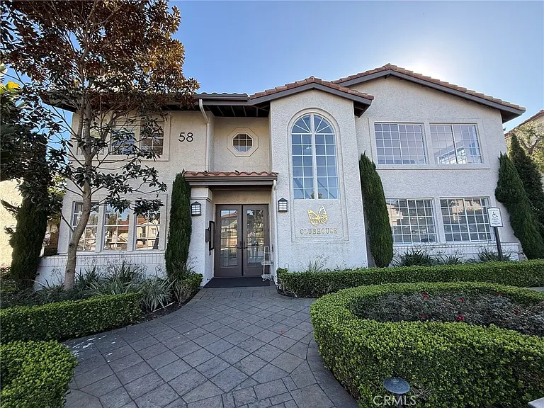 54 Corniche Dr #D — Photo 27