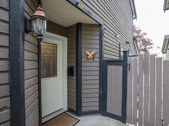 3rd image of 10831 Altona Pl