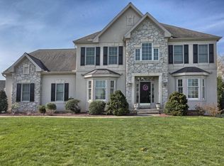 318 Chadwyck Ln, Lititz, PA 17543