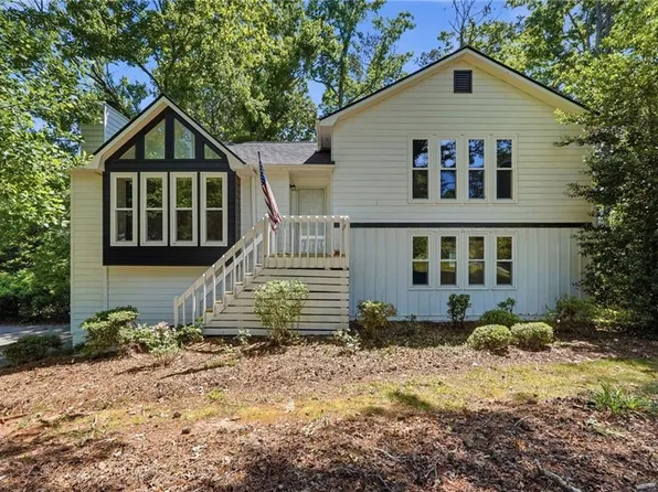 12 Park Ave E, Dallas, GA 30157