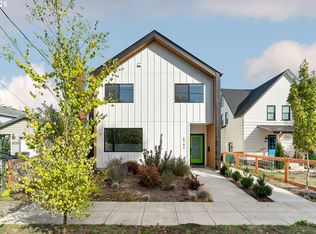5793 SE Ramona St, Portland, OR 97206