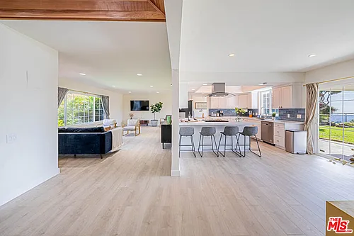 2620 Sea Pine Ln Photo 1