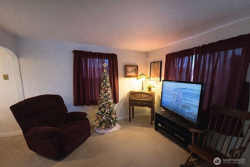 5th image of 8309 Maple Street SW