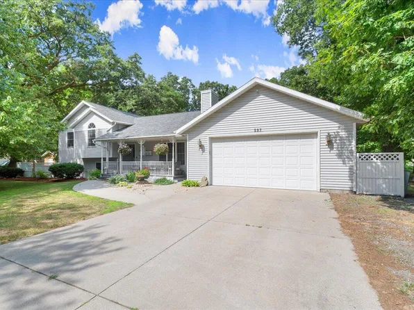 597 Michelle Dr, Muskegon, MI 49442