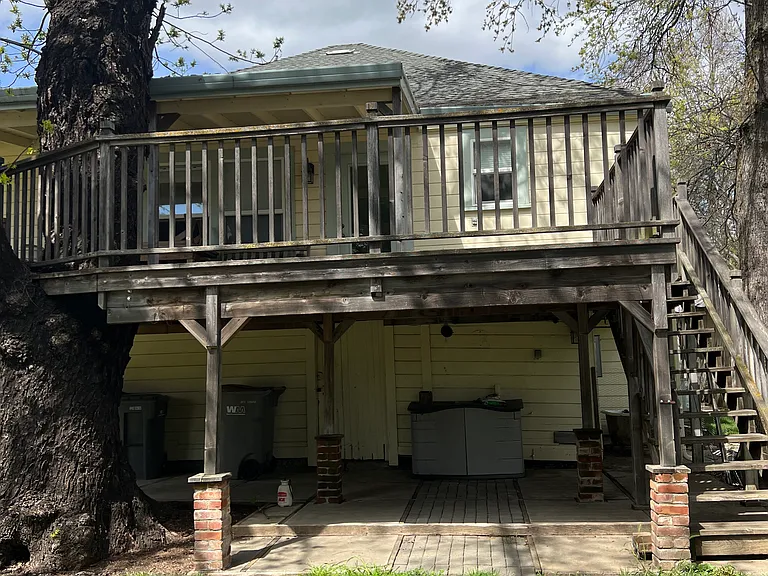 30 E Main St — Photo 18