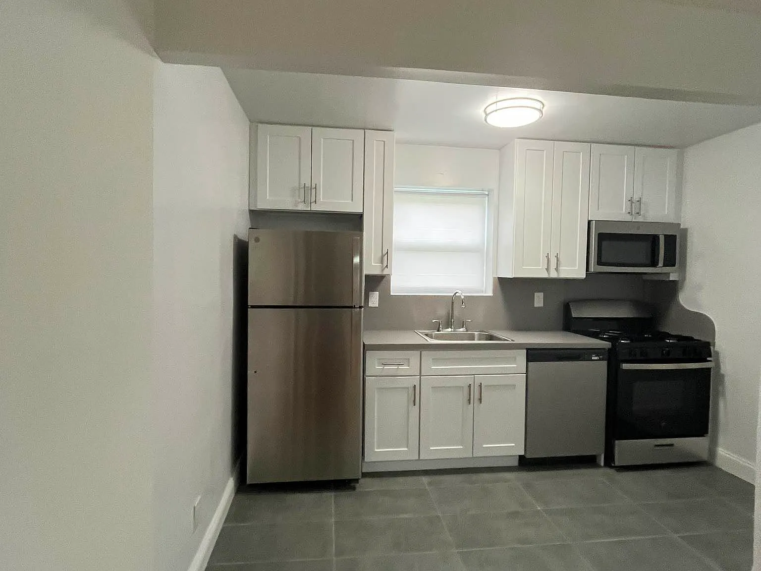 67-45 223rd Place — Photo 2