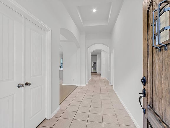 4th image of 138 Meadow Landing Dr