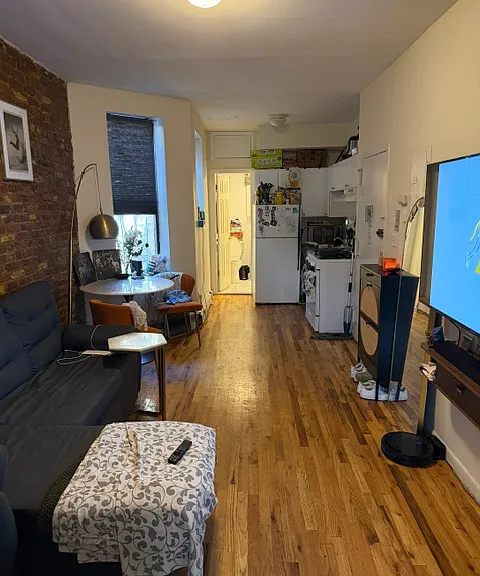 635 Grand Ave #9 — Photo 3