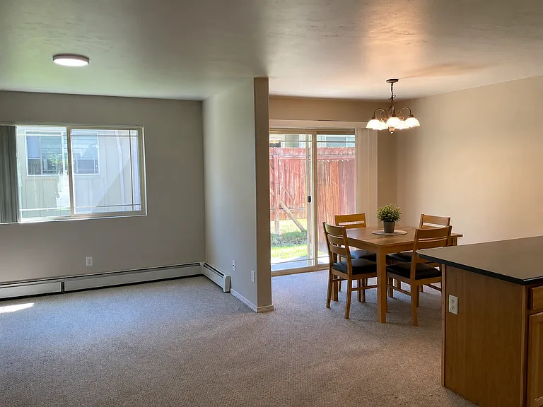 515 Michael Grove Ave #28 — Photo 4