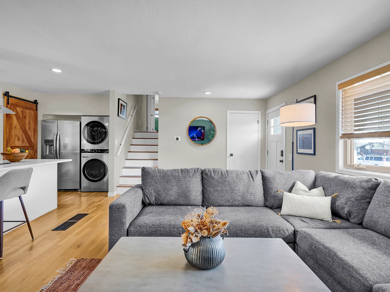 1319 S Lincoln St — Photo 3