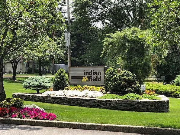 19 Romopock Ct, Mahwah, NJ 07430