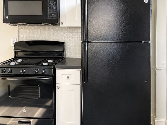 5th image of 6241 N Lambert St