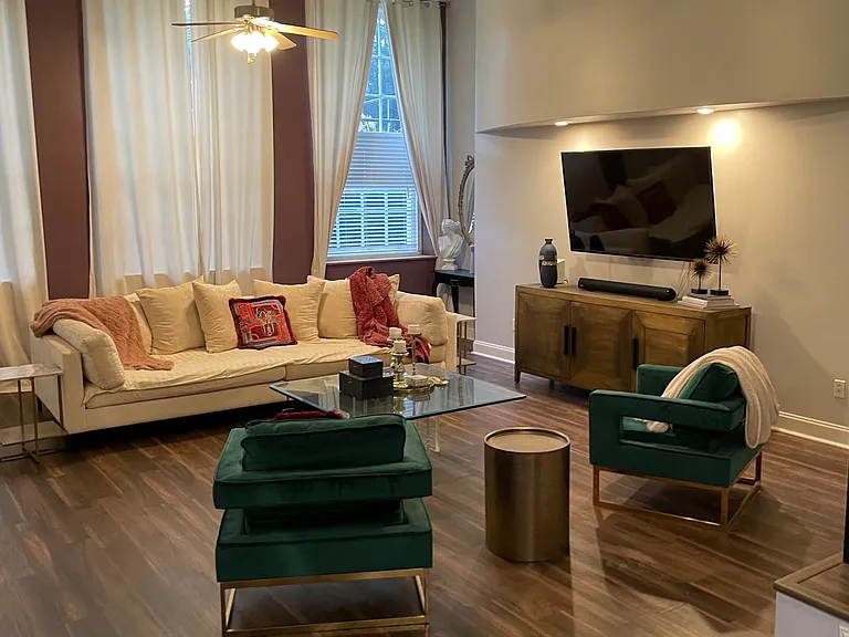 523 N Bertrand St #108 — Photo 1