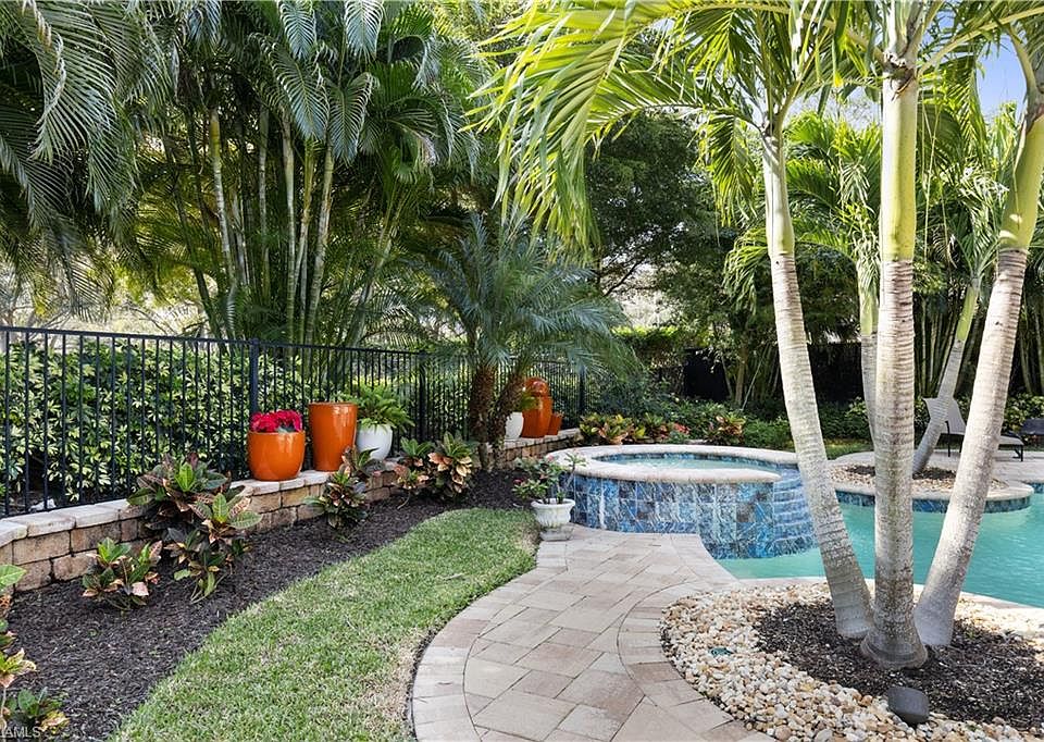 1st image of 28571 La Caille Dr