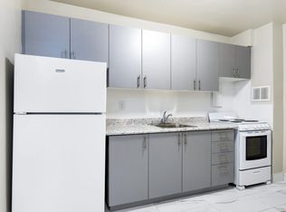 30 Speers Rd, Oakville, ON L6K 2E4