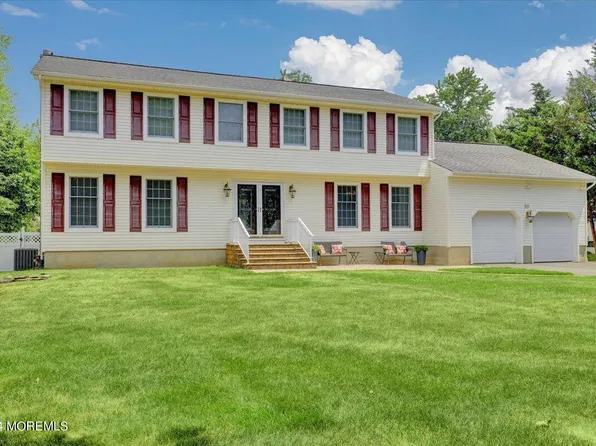 29 Jared Lane, Manalapan, NJ 07726