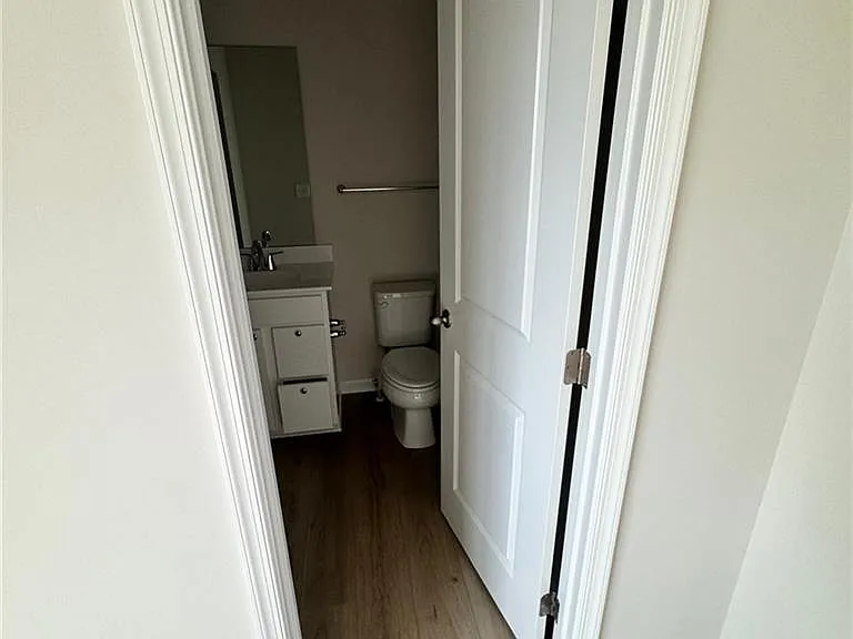 4034 Hemlock Ct — Photo 29