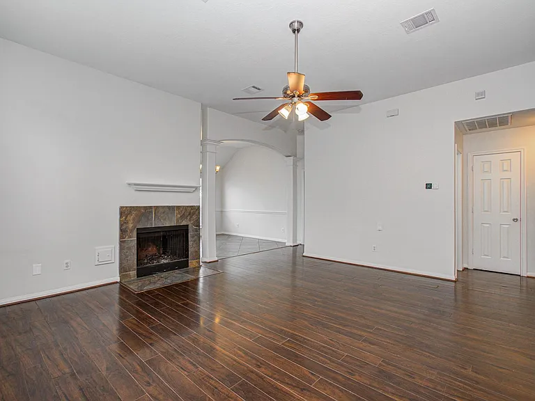 18303 Brenwood Manor Dr — Photo 6