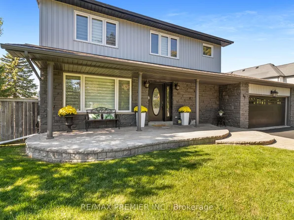 60 Nobleview Dr, King, ON L0G 1N0