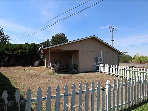 2nd image of 2200 Garrison St