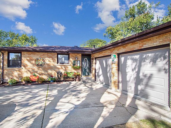 2nd image of 8540 145th St