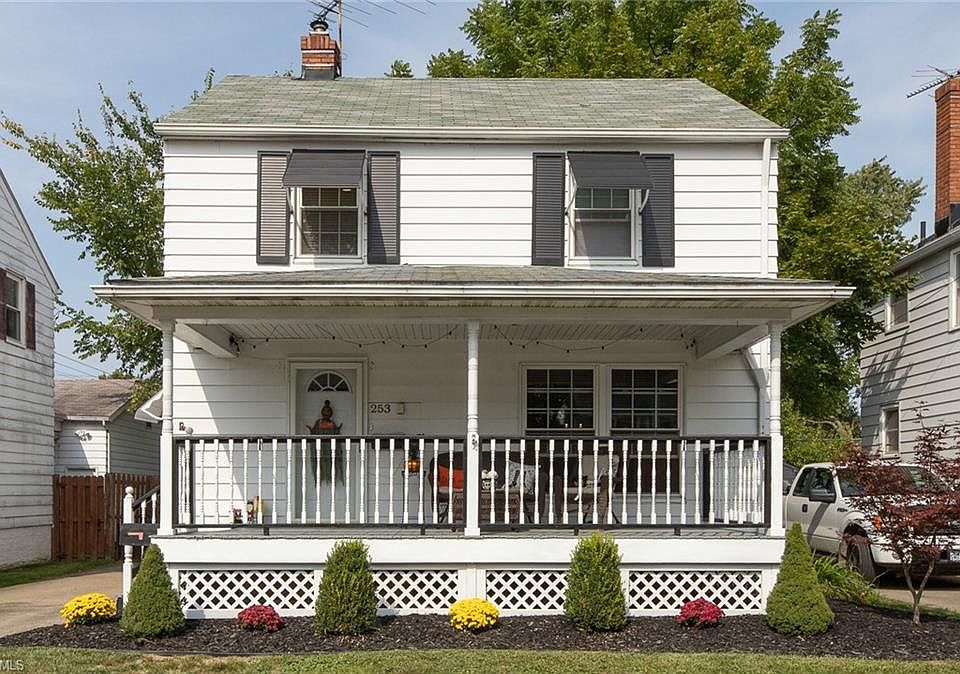 1st image of 253 Hayes Ave