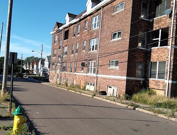 3rd image of 835 E Buchtel Ave Unit 1-14