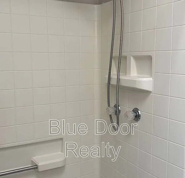 2125 Sierra Ln NE — Photo 25