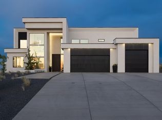 6910 W 22nd Ave, Kennewick, WA 99338