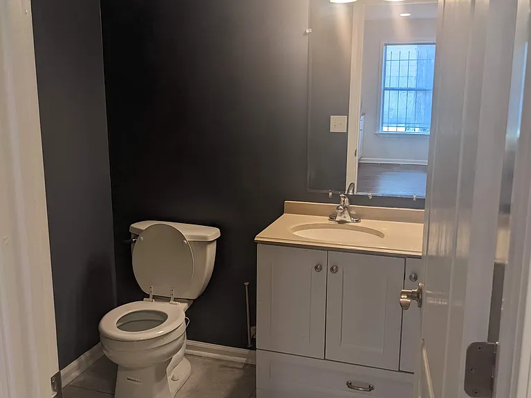 924 Smith St SW — Photo 30