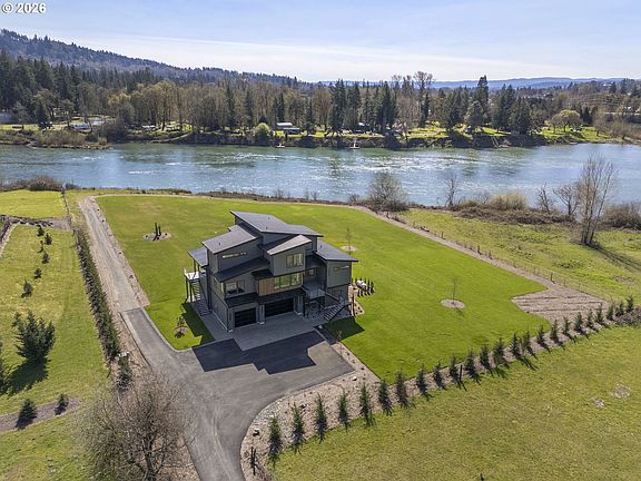 2nd image of 2551 Lewis River Rd