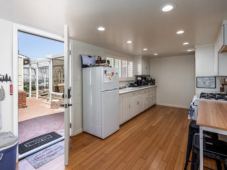 150 Pinal Ave #A — Photo 18