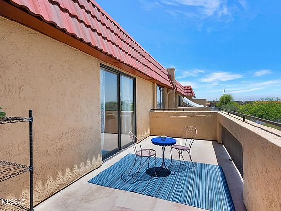 3rd image of 6311 N Barcelona Ct