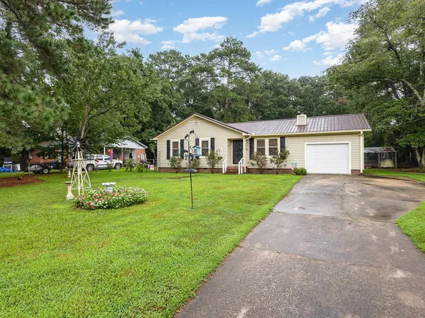 402 Vinwood Ave, Goldsboro, NC 27534