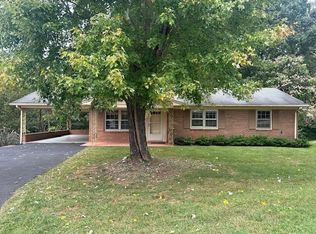131 Wall St, Bassett, VA 24055