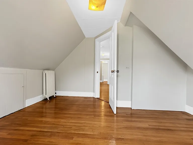 28 Evergreen St #3 — Photo 16