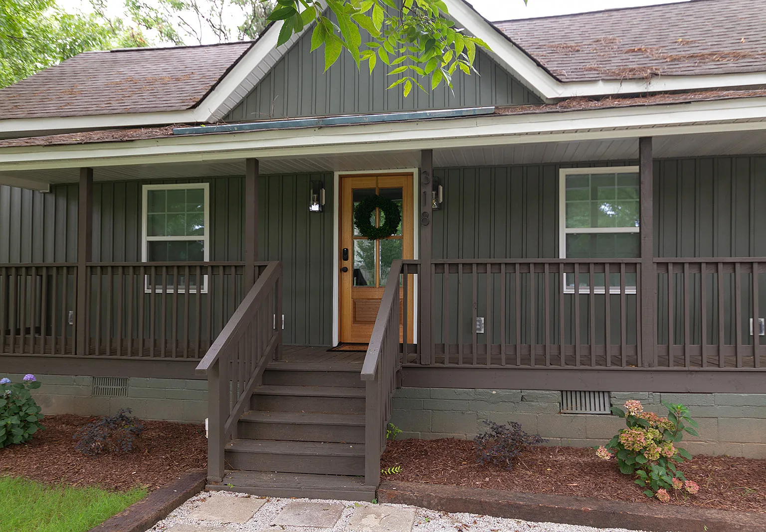 2 bed, 1080 sqft, $2,200 — Photo 3