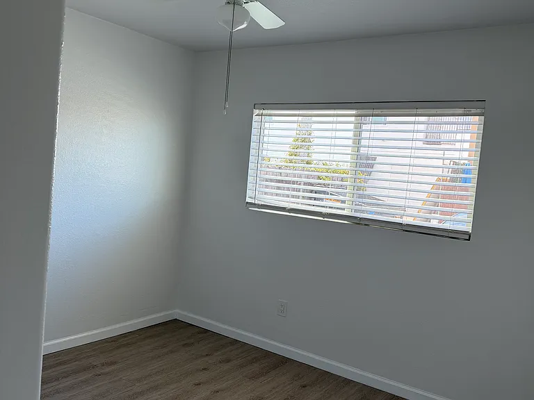 725 Boulevard Ave #G — Photo 23
