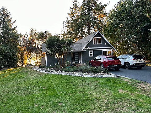 2nd image of 76 Island Blvd