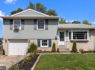 571 Edgemont Ave, Lansdale, PA 19446