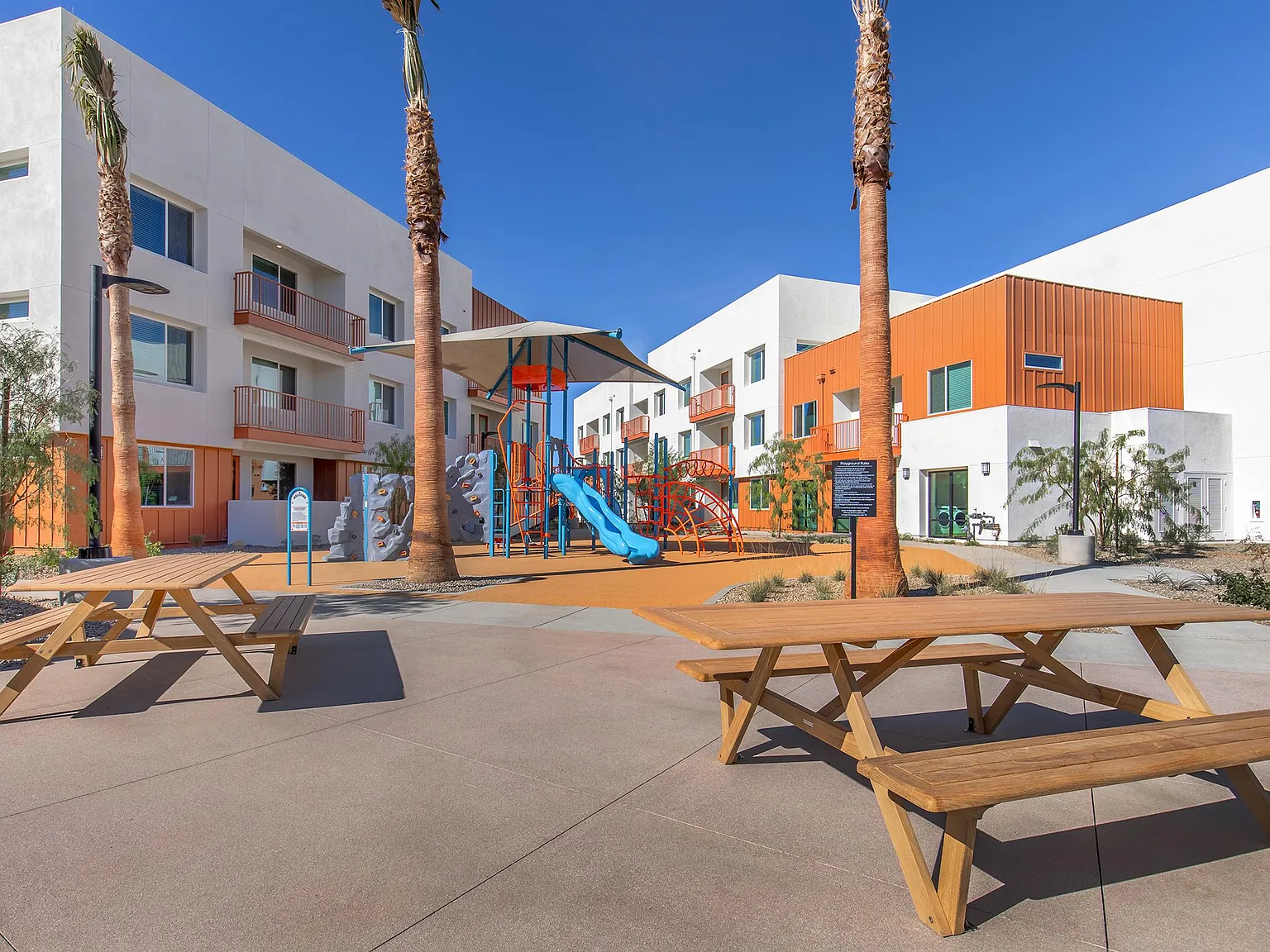 Agate at Palm Desert Apartment Homes — Photo 4