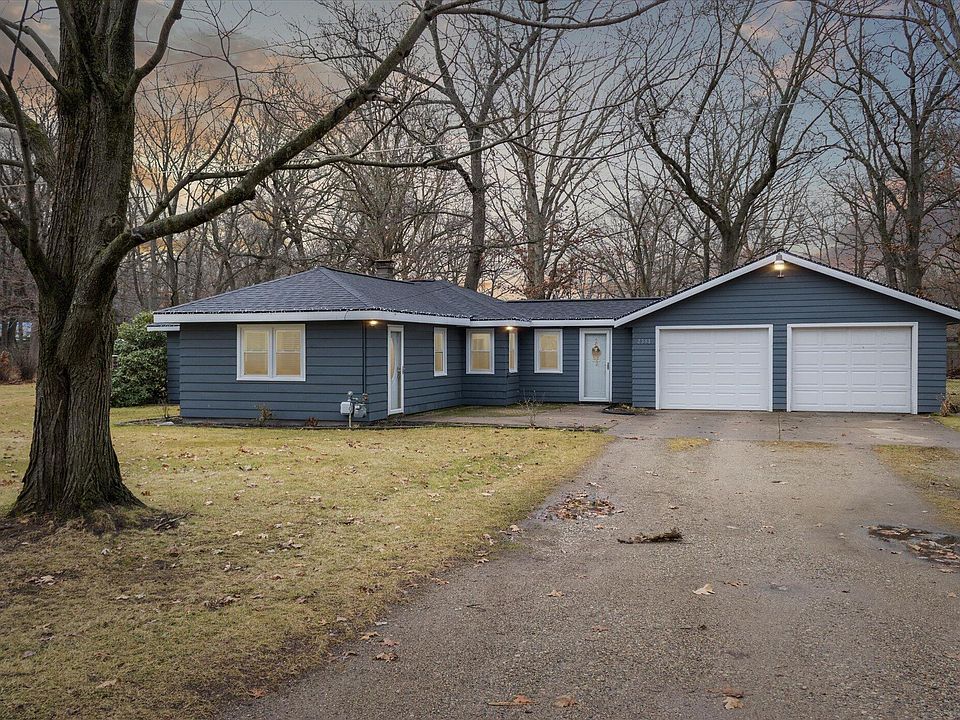 1st image of 2381 53rd St